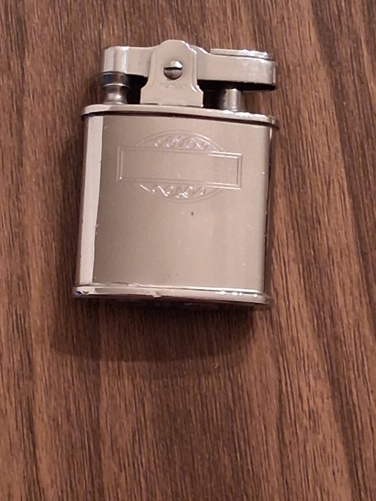 Ronson princess lighter. Shiny chrome plate. No Monogram.
