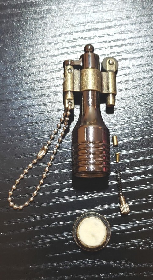 VINTAGE RETRO STYLE FLINT LIGHTER Trench Retro Fuel Saving Lighter O Ring USA