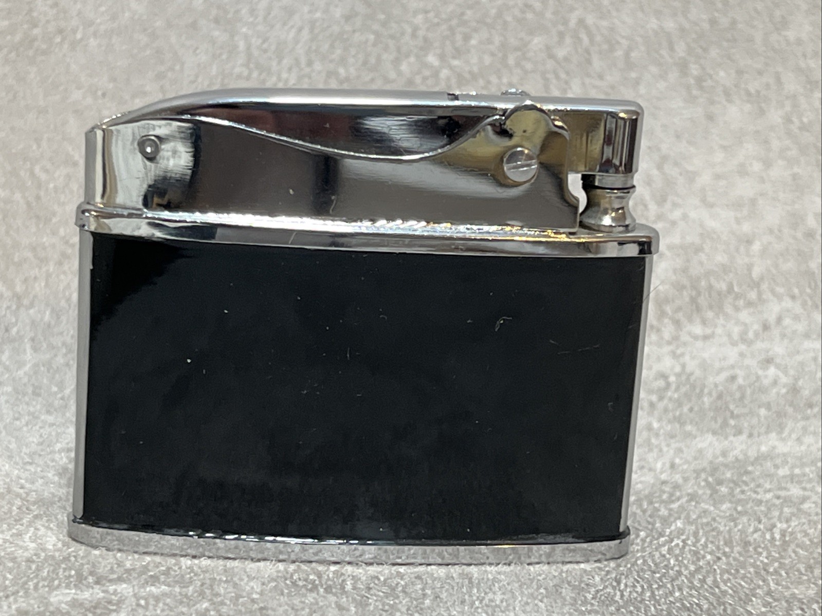 Vintage SMC Supreme slim/flat chrome & black enamel lighter. New old stock Works