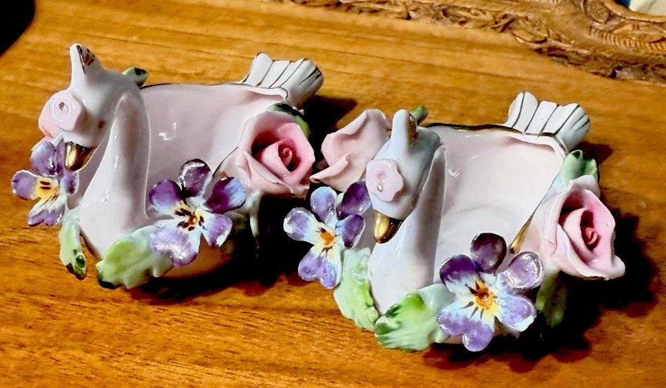 Vintage Mid-Century Porcelain Swan Ashtray Pair – Hand-Painted Floral – Japan