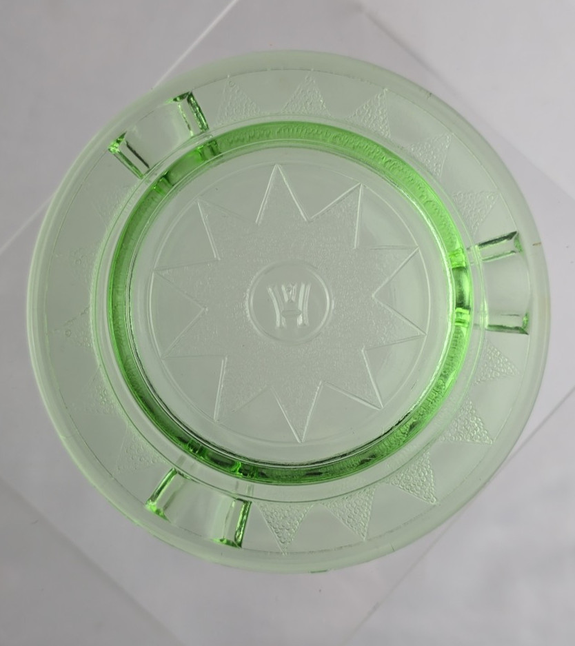 Vtg 1930s Hazel Atlas Green Uranium Glass Ashtray Star Pattern CRACKS READ