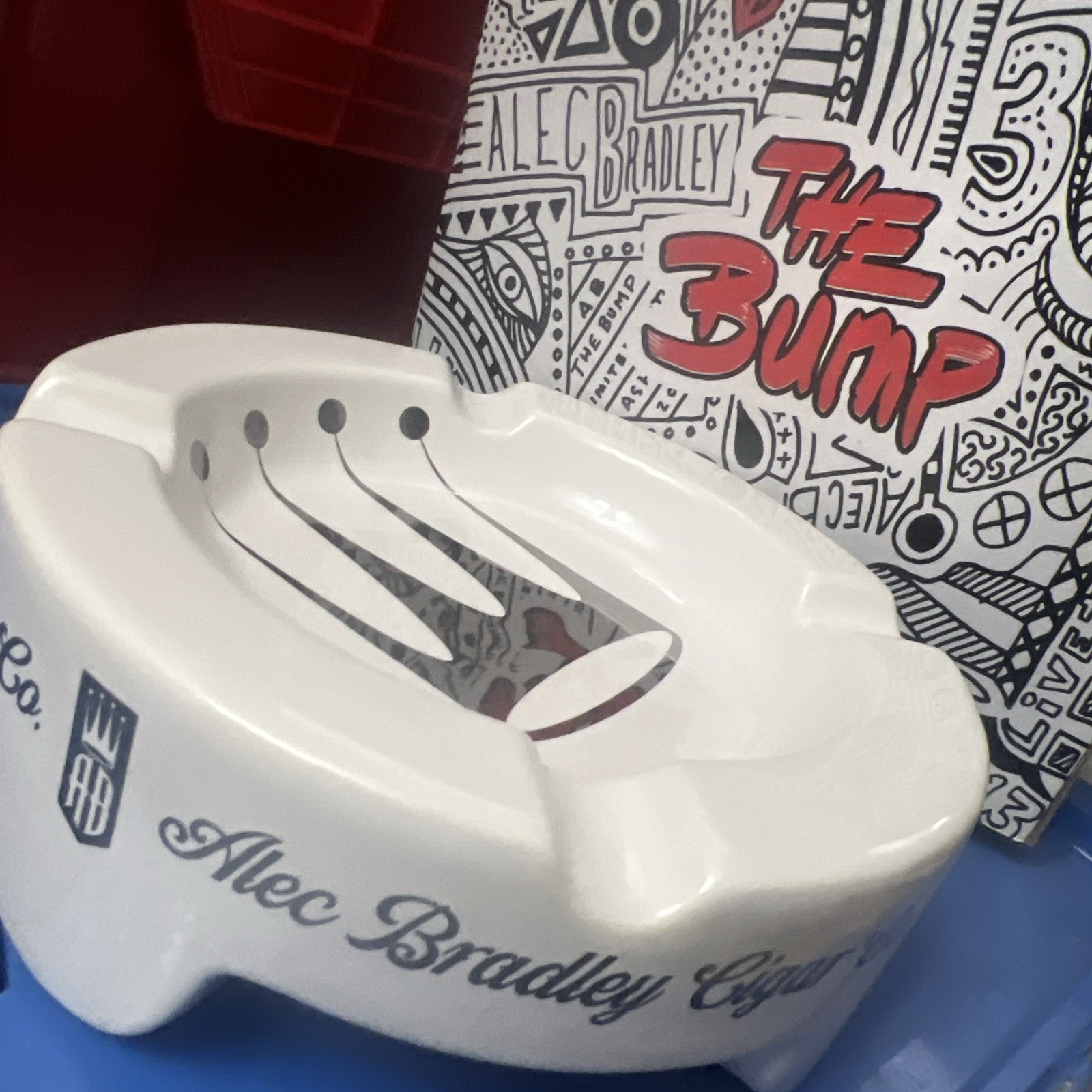RARE NOS Vintage ALEC BRADLEY “THE BUMP” Large 4-Finger Cigar Ashtray