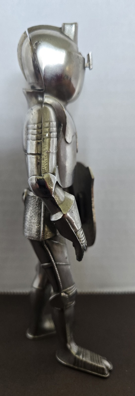 1950’s Weltzunder Ritter Knight in Armor Chrome 6″ Table Lighter