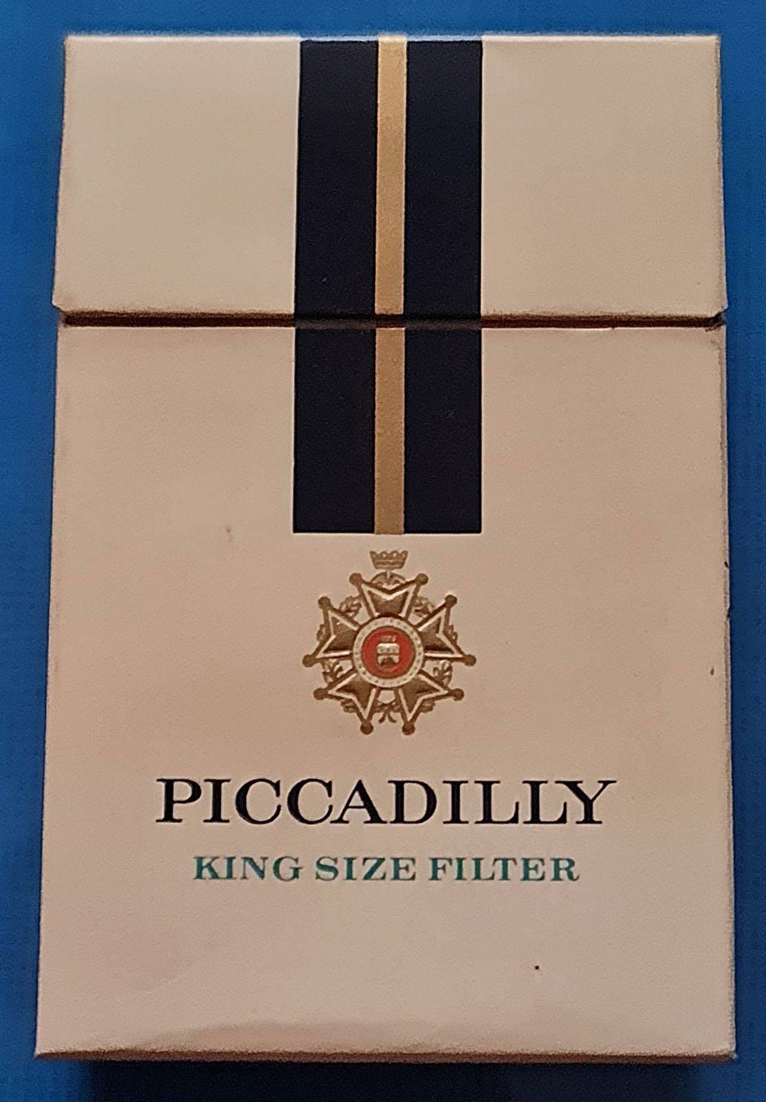 VINTAGE AUTHENTIC UNITED KINGDOM PICCADILLY CIGARETTE PACKET TOBACCO EMPTY BOX