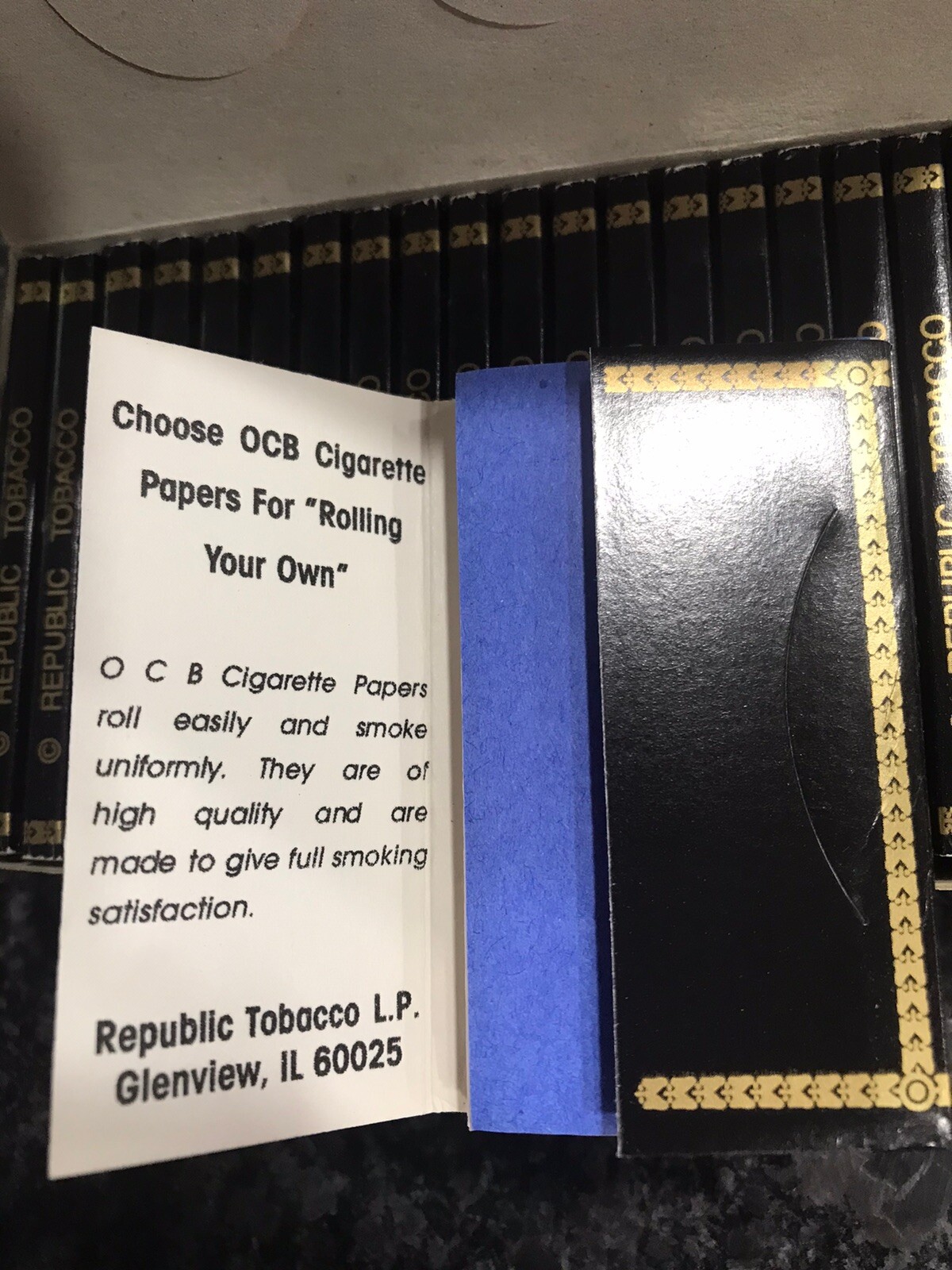 Vintage Box Of Republic Tobacco OCB Cigarette Rolling Papers Made In France (23)