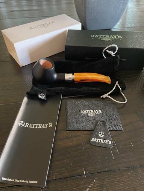 Rattray s Monarch Black 4 Smooth Pipe NEW Unsmoked w/ Box, Sleeve & Papers