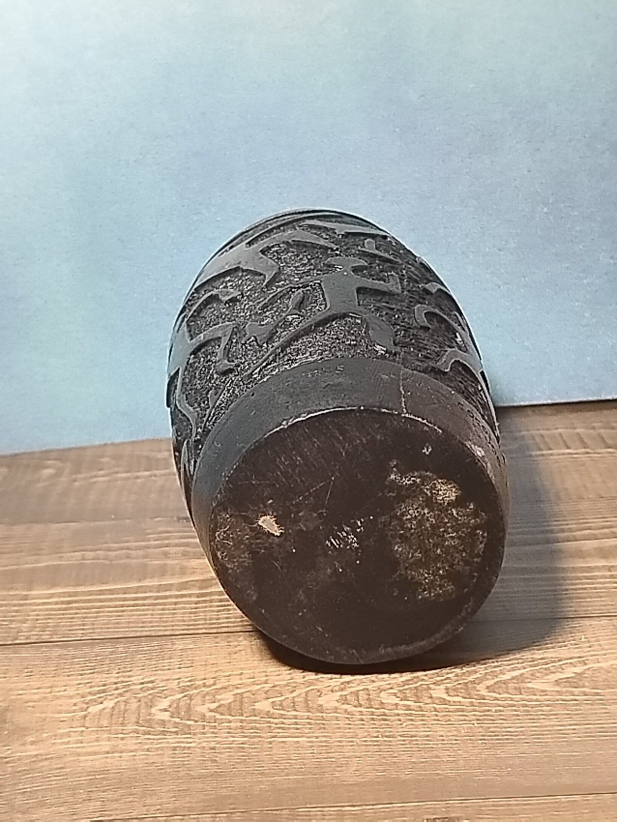 VTG Coco Joe Black Carved Tribal Lava Table Lighter Hawaii *Untested Petroglyph