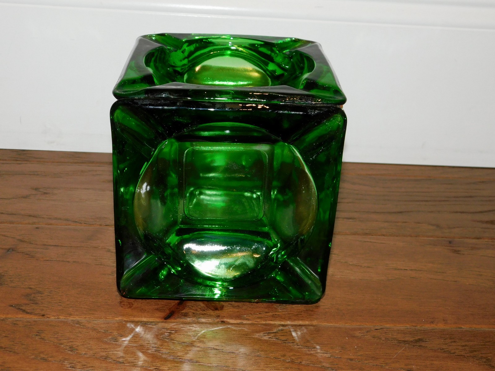 VINTAGE! Emerald Green MCM Ashtray Square Figure Sculpture Cube Mid Century