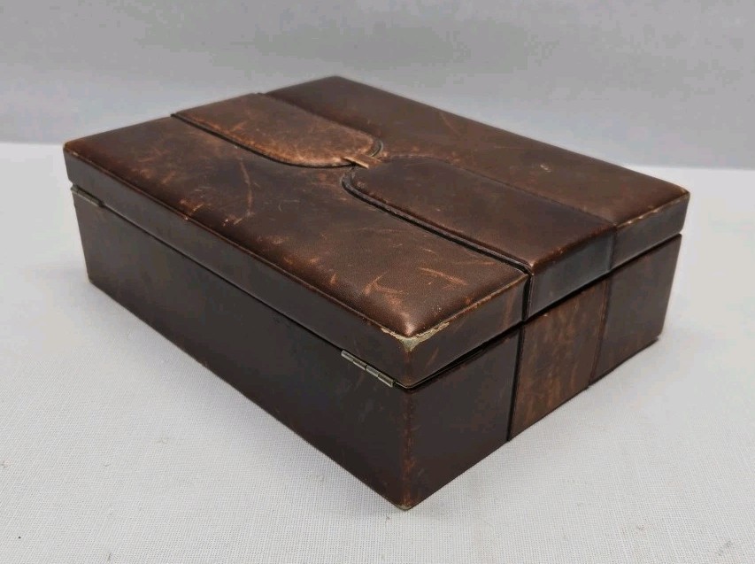 Vintage Walnut Cigar Humidor Made In Spain Beautiful Leather 11 by 8.5 inch