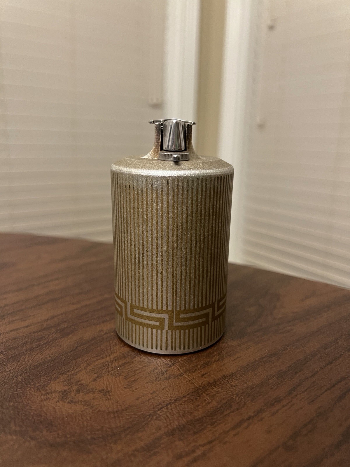 Vintage Ronson Varaflame Saturn Table Lighter Used Untested Refillable Beige MCM