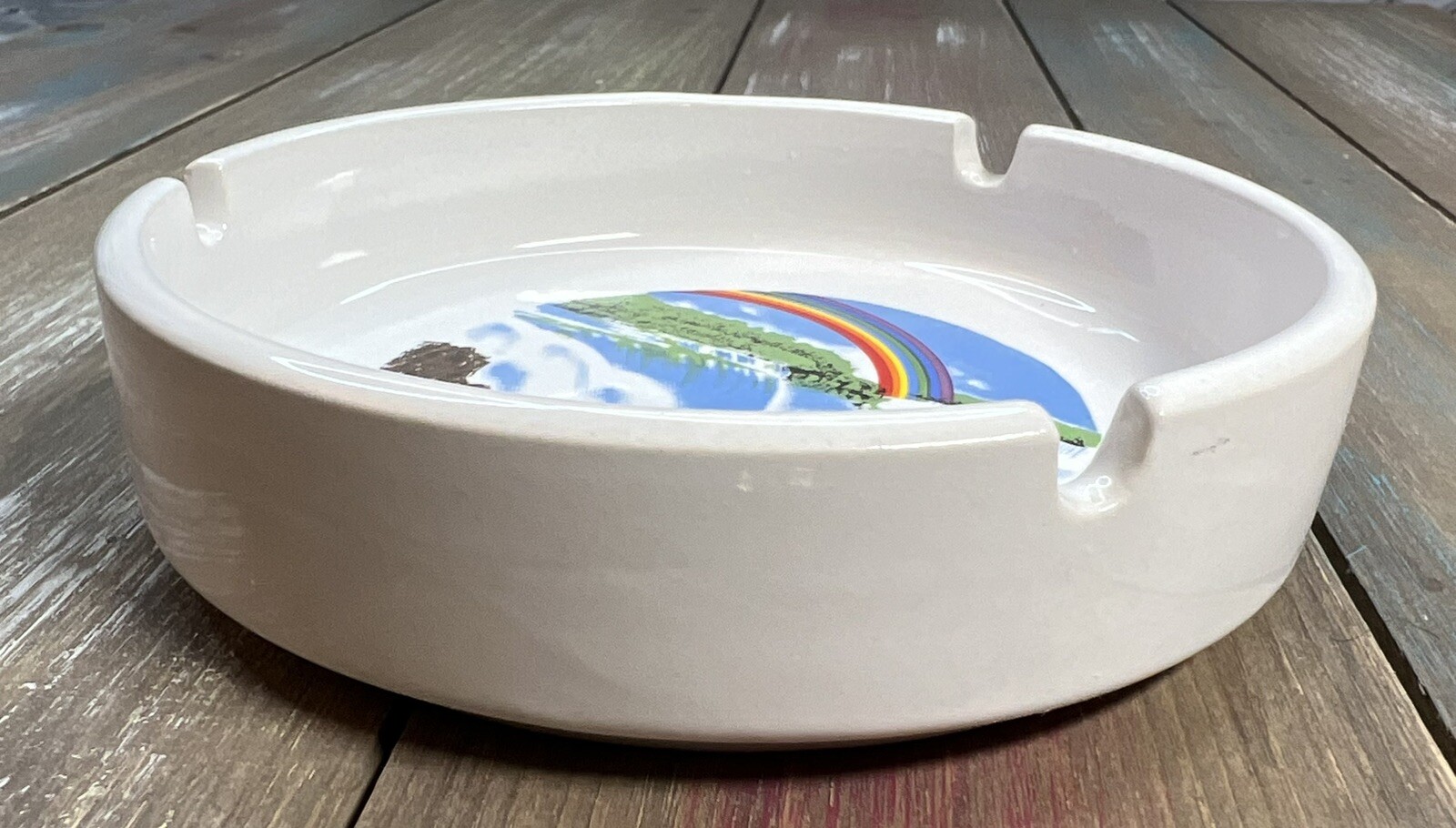 Vintage White Niagara Falls White Round Ashtray Canada United States Rainbow 5”