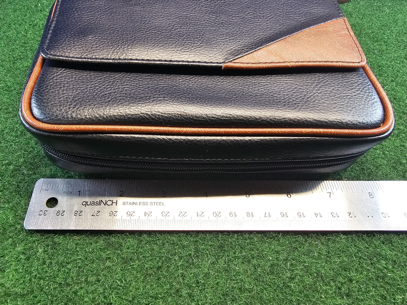 Black Leather Zippered 4-pipe Plus Accessories Travel Bag/Case, Unused