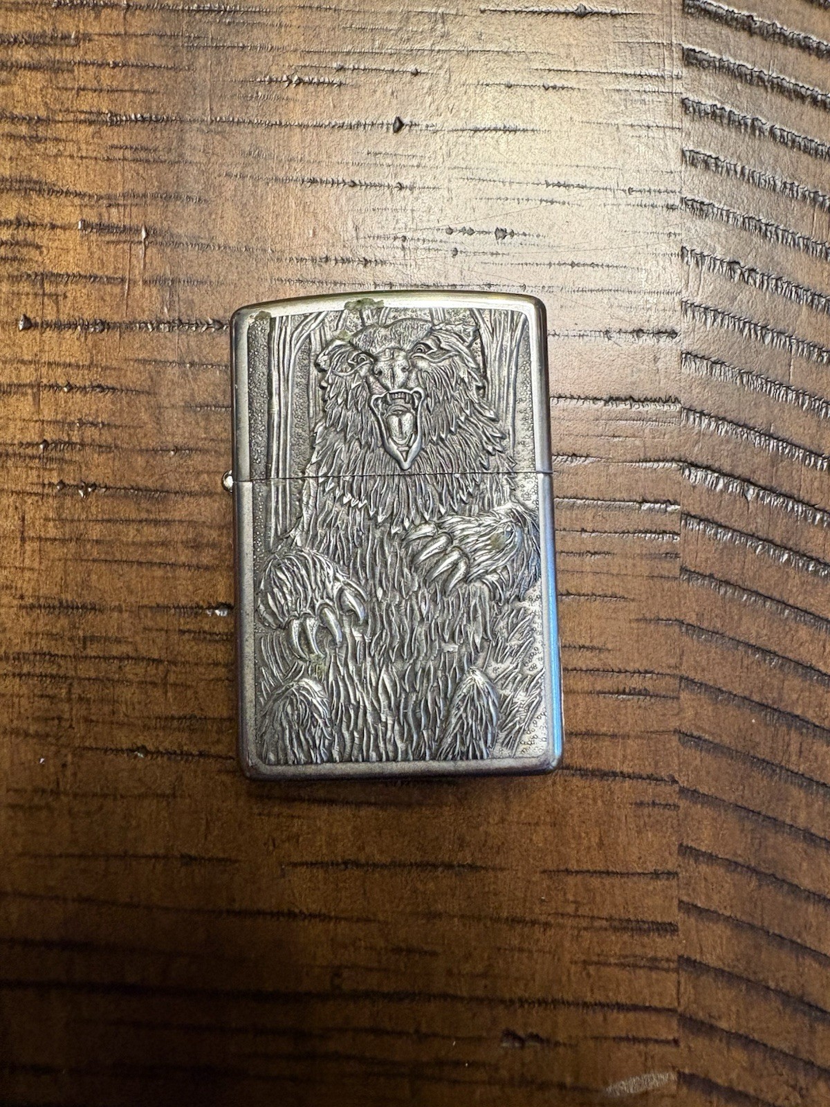 ZIPPO 2000 BARRETT SMYTHE GRIZZLY BEAR LIGHTER UNFIRED