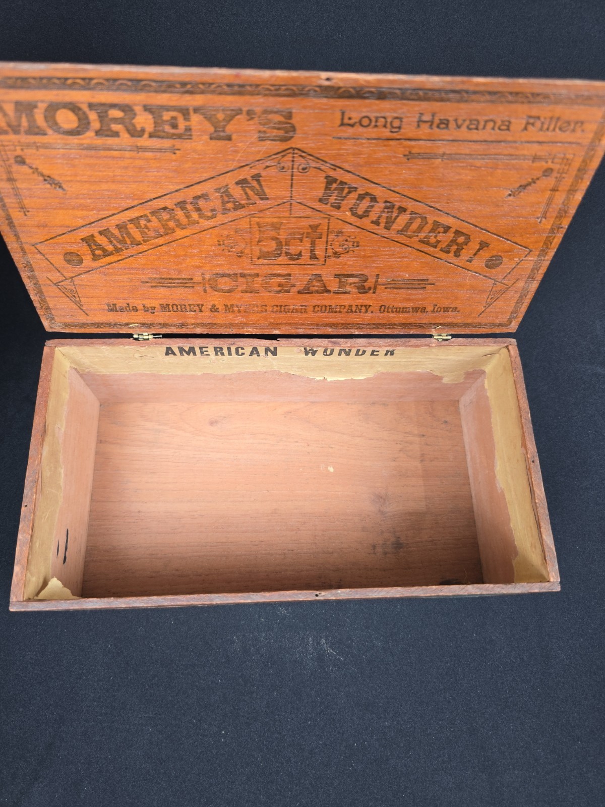 Antique Ottumwa Iowa Wooden Cigar 5c Box Morey’s American Wonder Morey & Myers