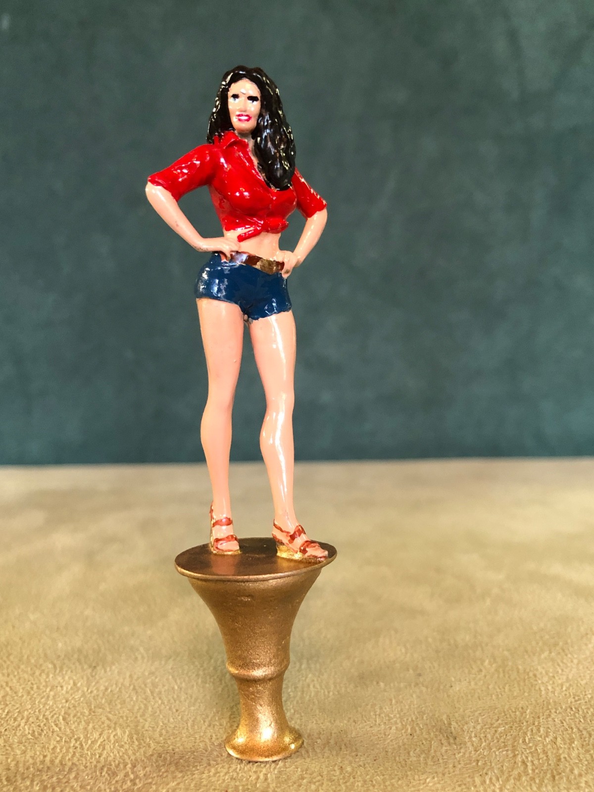 Painted Daisy Duke Pipe Tamper, Solid Fine Pewter