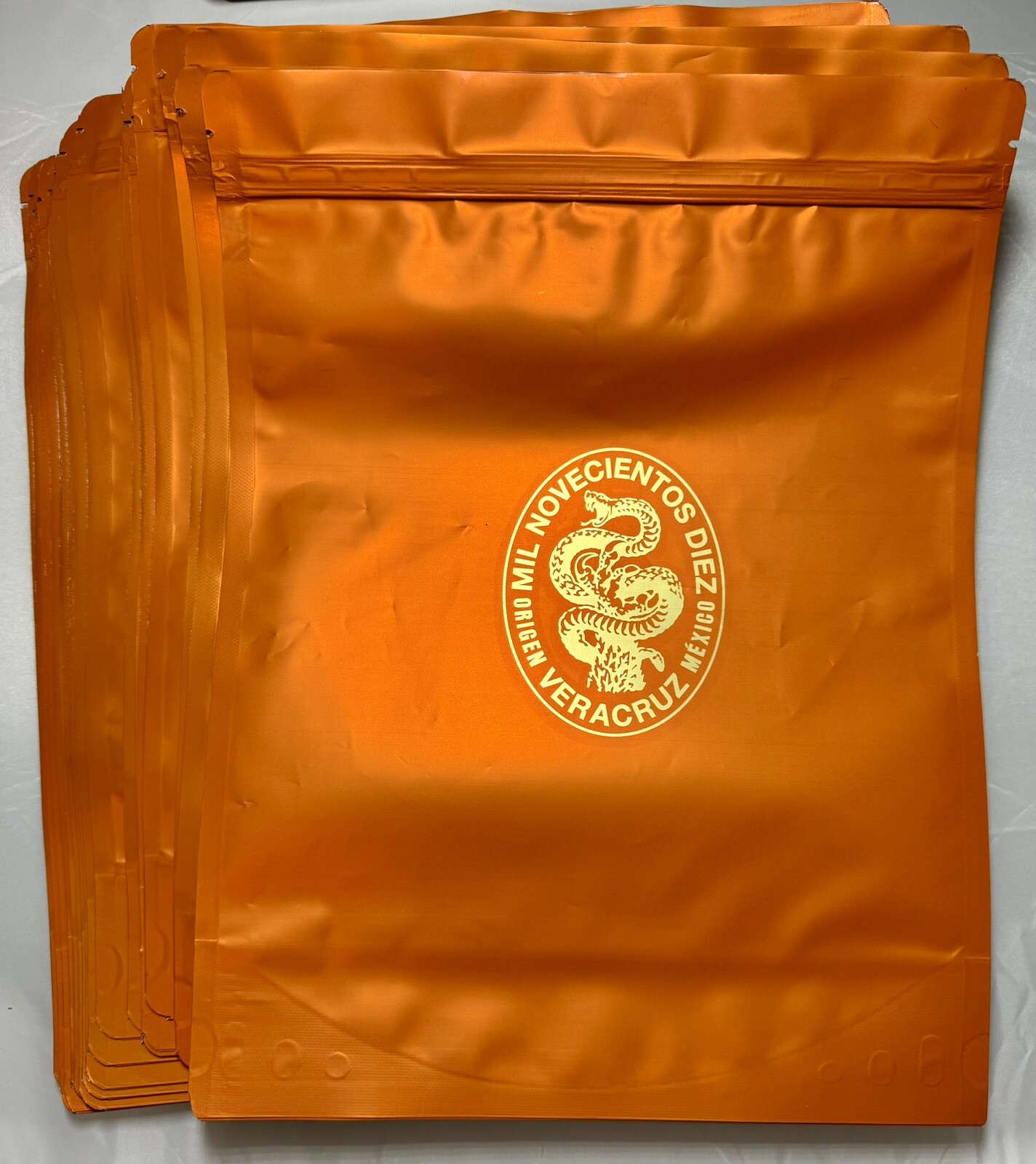 Twenty-Five (25) Casa 1910 Cigar Pouches – Ziplock Tops – Aluminum