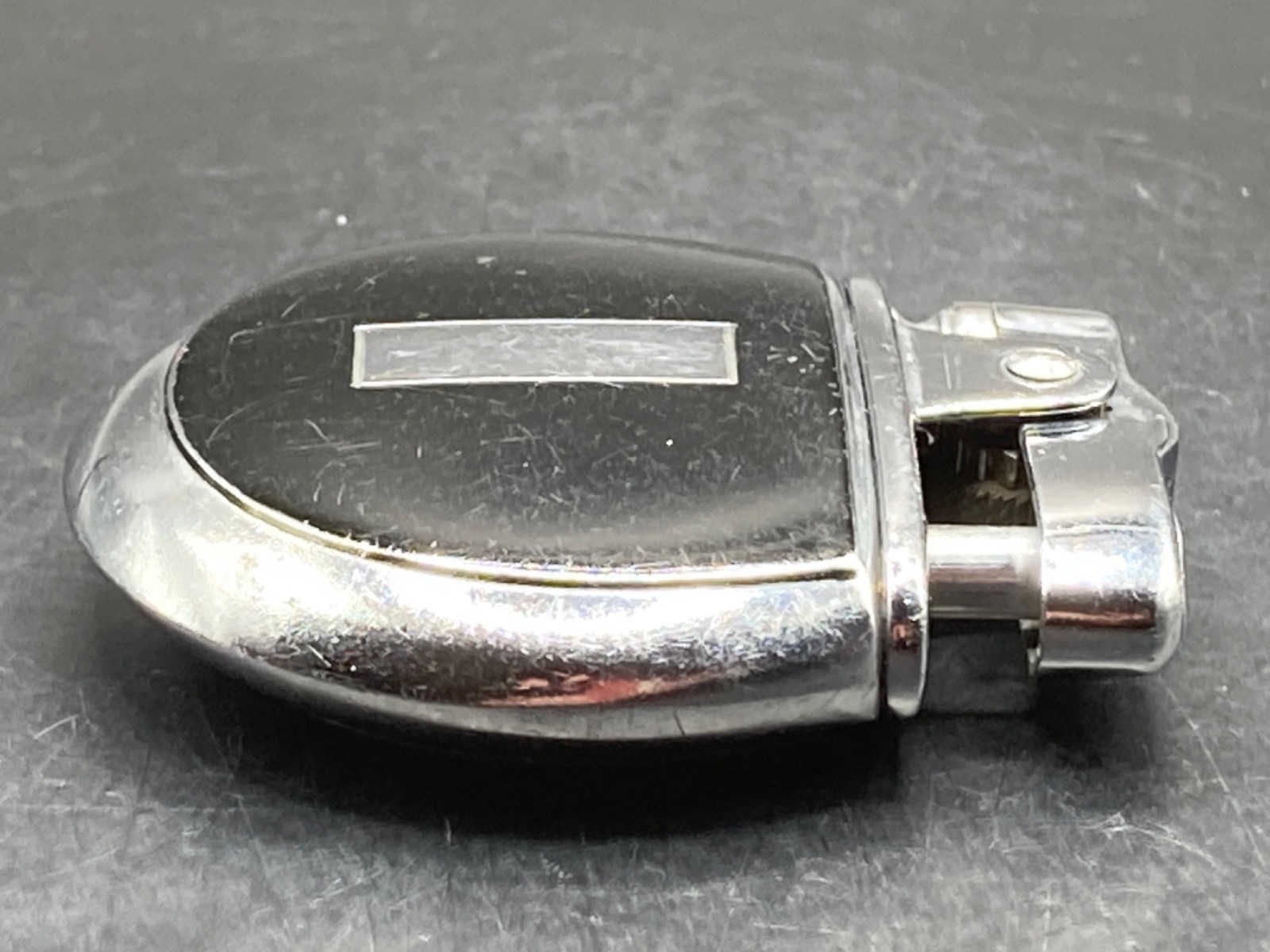 Vintage Ronson “Rondette” Pocket Lighter, Chrome and Black Enamel