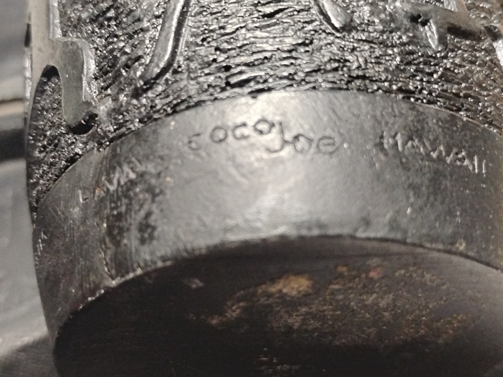 VTG Coco Joe Black Carved Tribal Lava Table Lighter Hawaii *Untested Petroglyph
