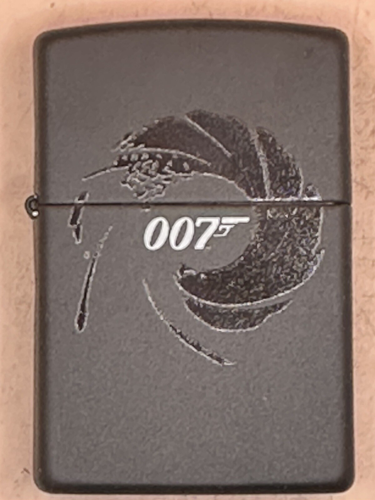James Bond 007 Gun Barrel 61003 Black Matte Zippo Lighter NEW