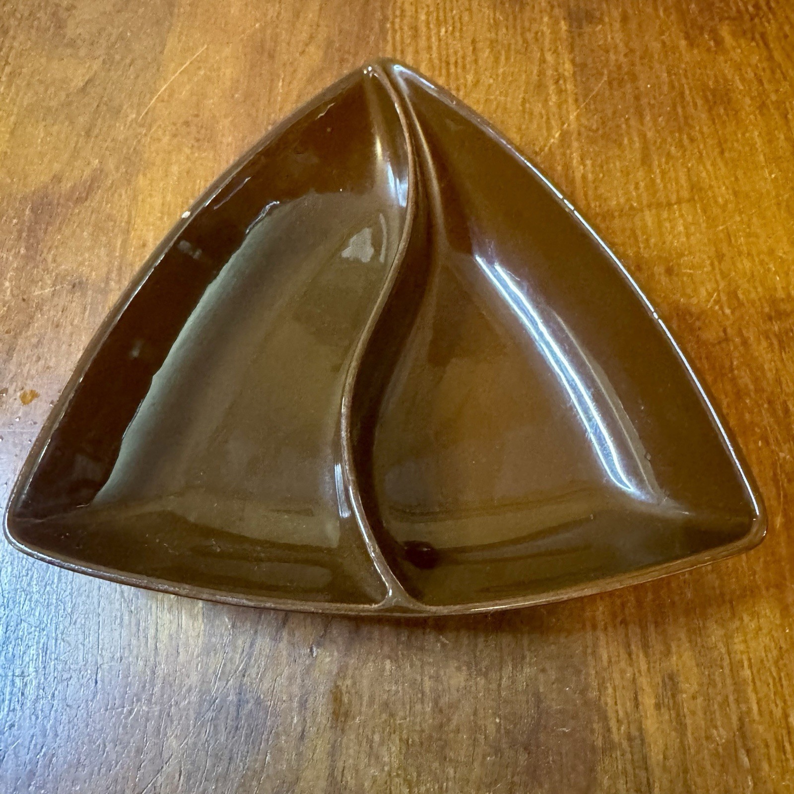Vintage MCM Brown Ceramic Triangle Ashtray Sculptural Atomic Retro Unmarked