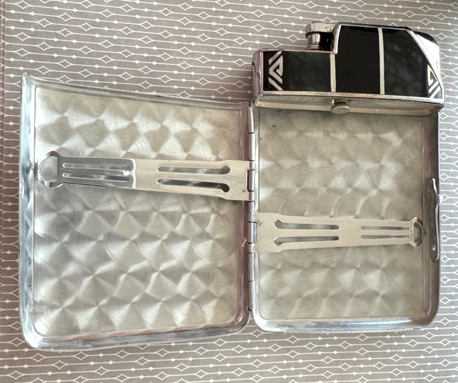 Marathon Art Deco Enamel Petrol Cigarette Case Lighter Mechanism Works