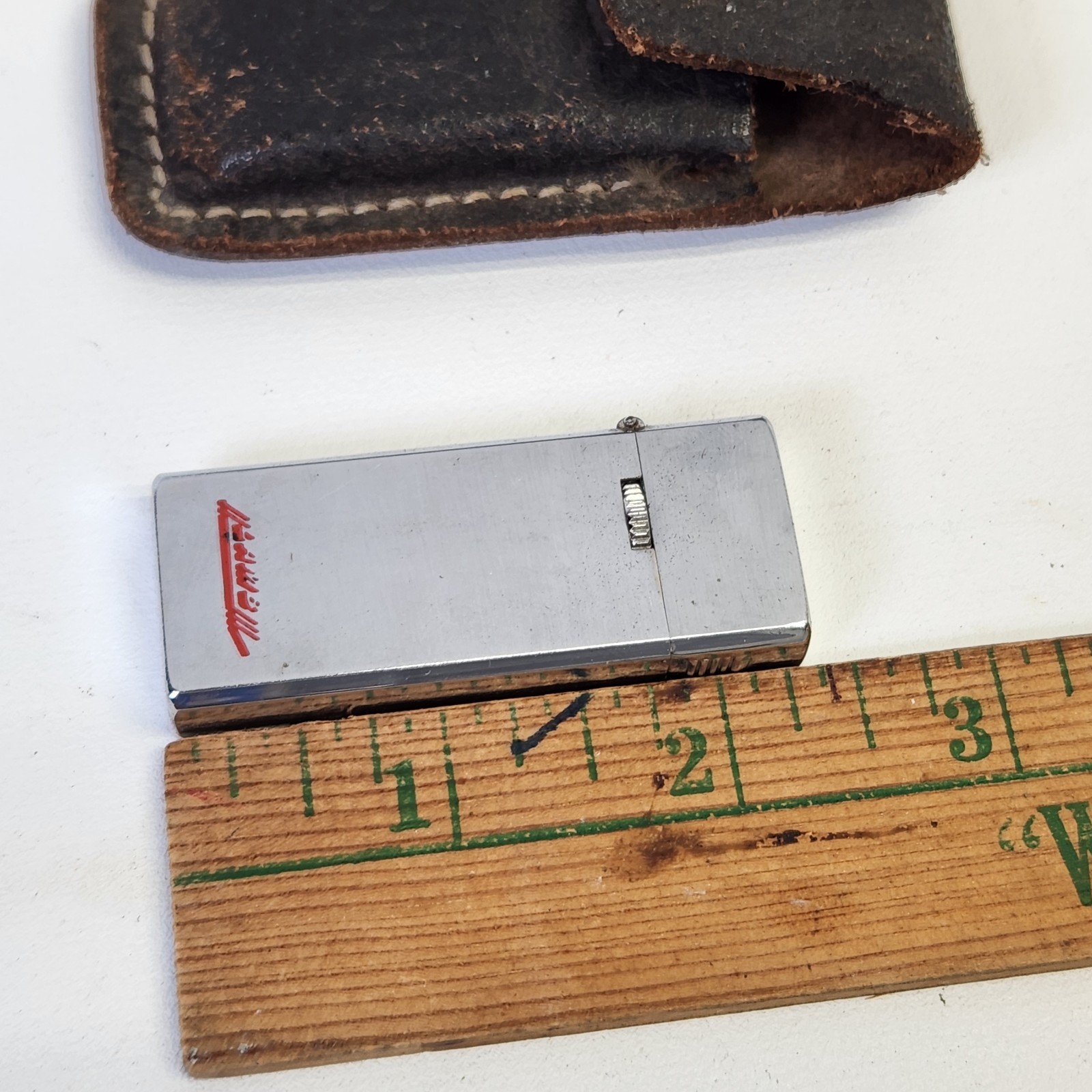 Vintage Barlow B16 Branded Slim Butane Lighter Promo with Original Leather Case