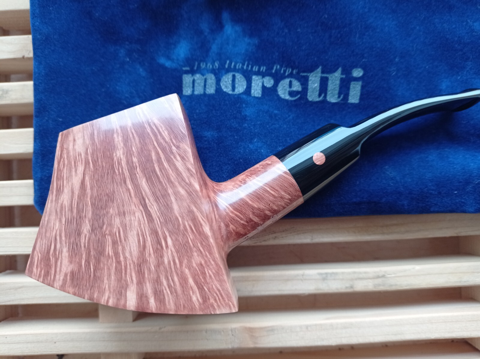 Moretti Pipe Collection Panel Volcano Freehand handmade natural briar 97 oz.3,3
