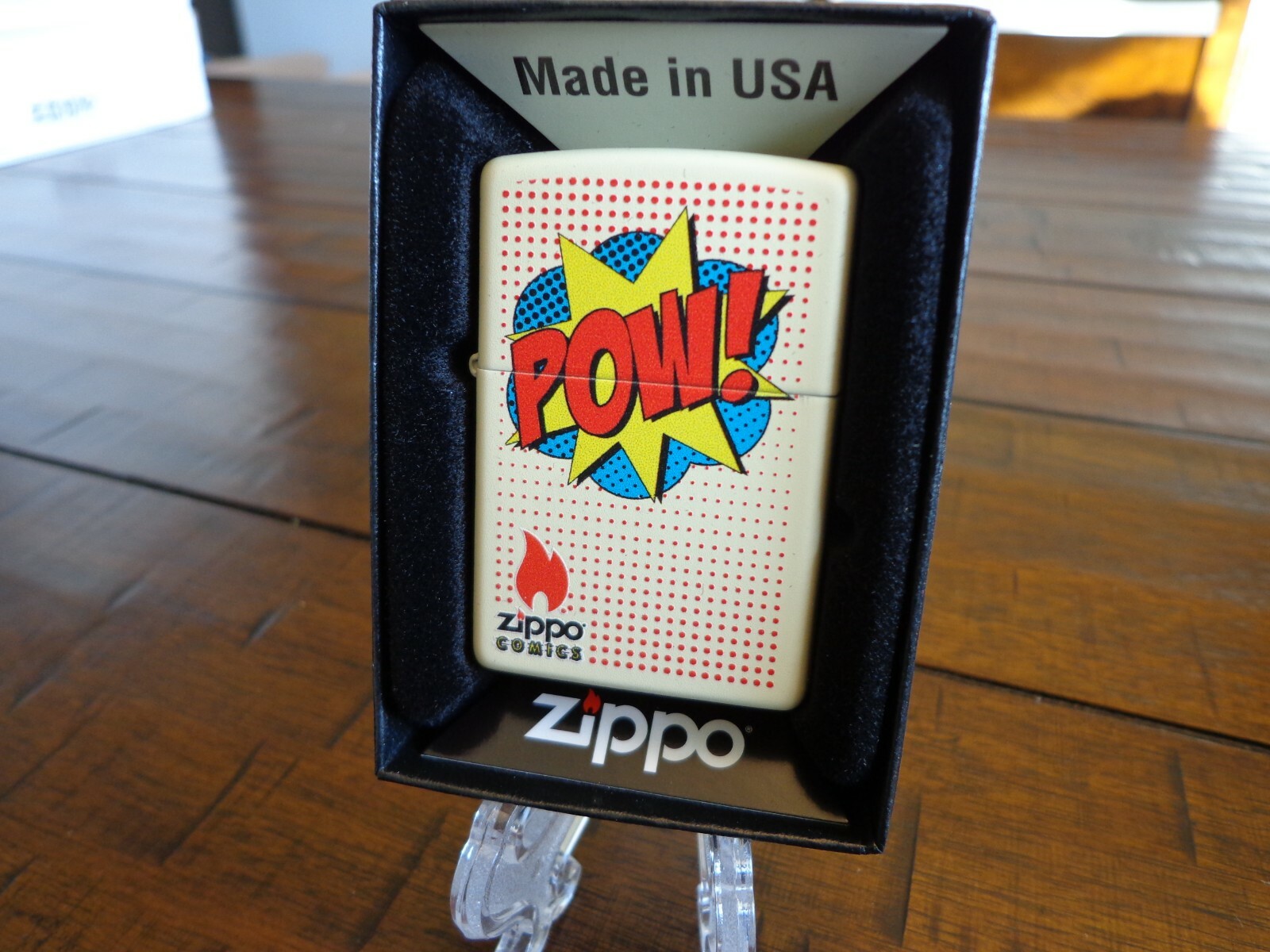 POW ! ZIPPO COMICS CREAM MATTE ZIPPO LIGHTER MINT IN BOX