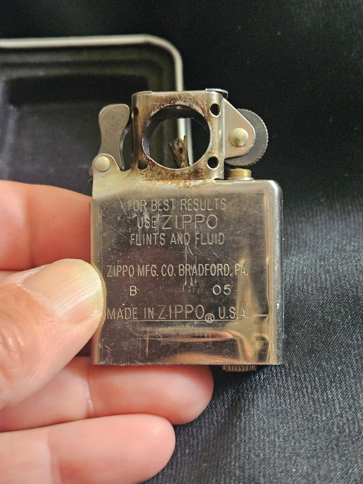 2005 Usenet International chrome Zippo branded lighter – USED –