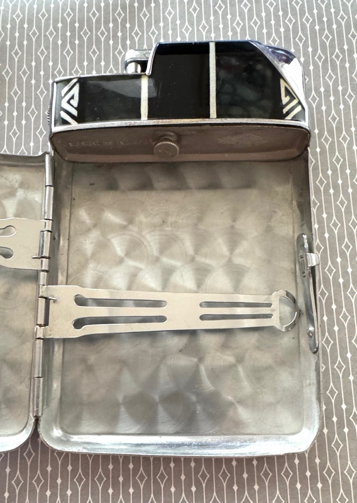 Marathon Art Deco Enamel Petrol Cigarette Case Lighter Mechanism Works
