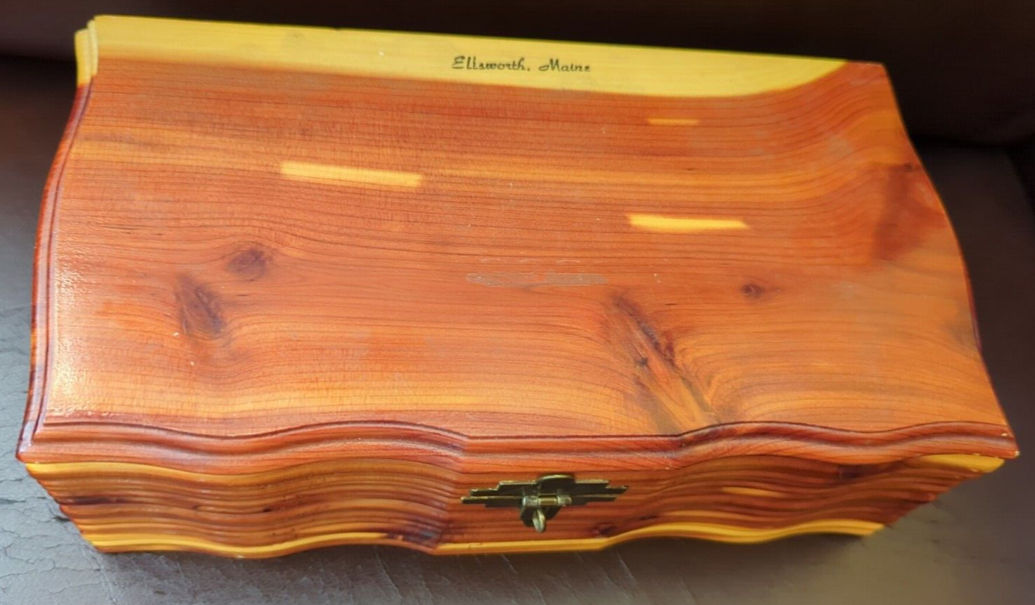 Vintage Cedar All Wood Jewelry Box /Humidor Ellesworth Main 9×4″ Interior