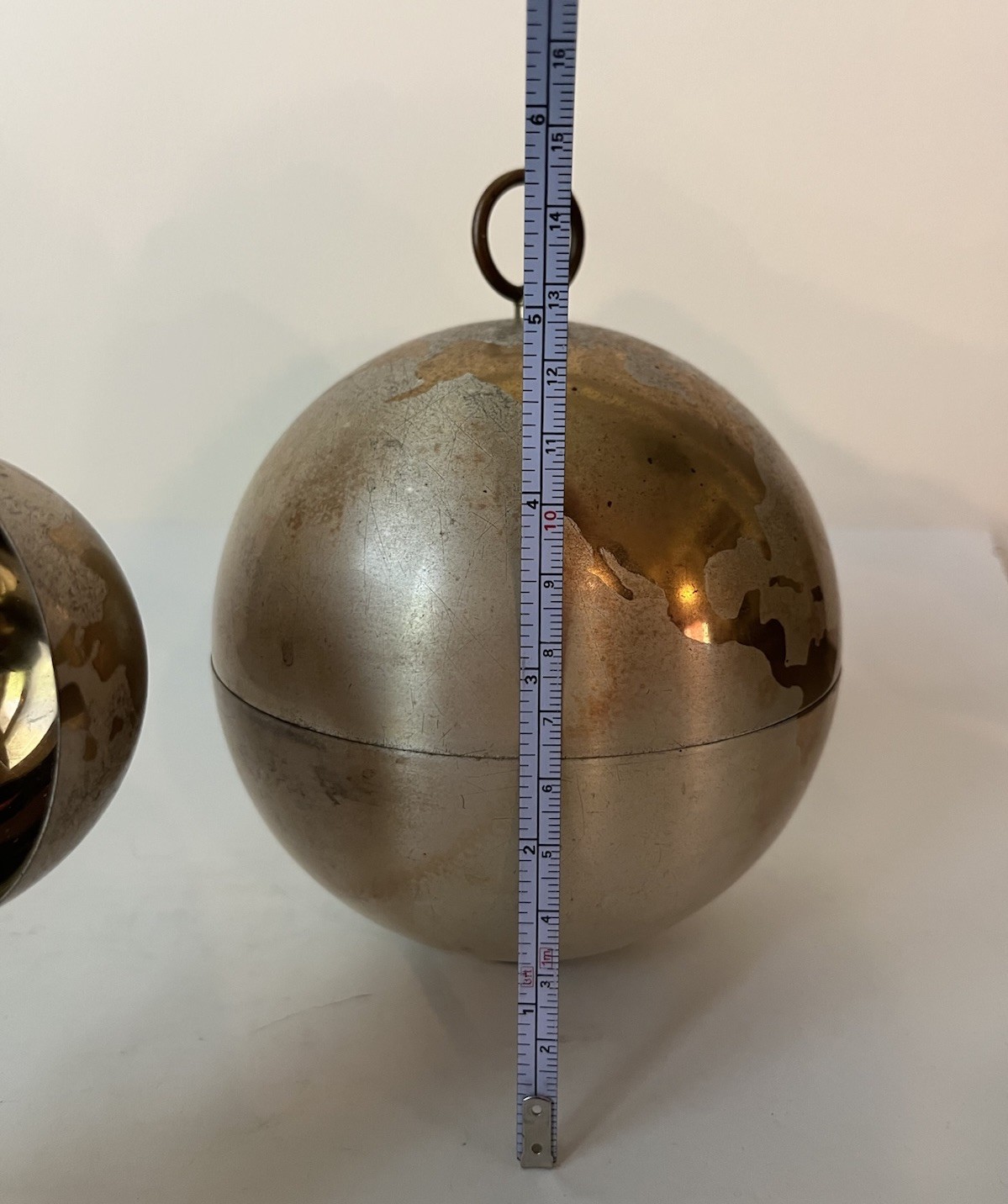 1950s/60s Globe Cigarette Dispenser With Matching lighter