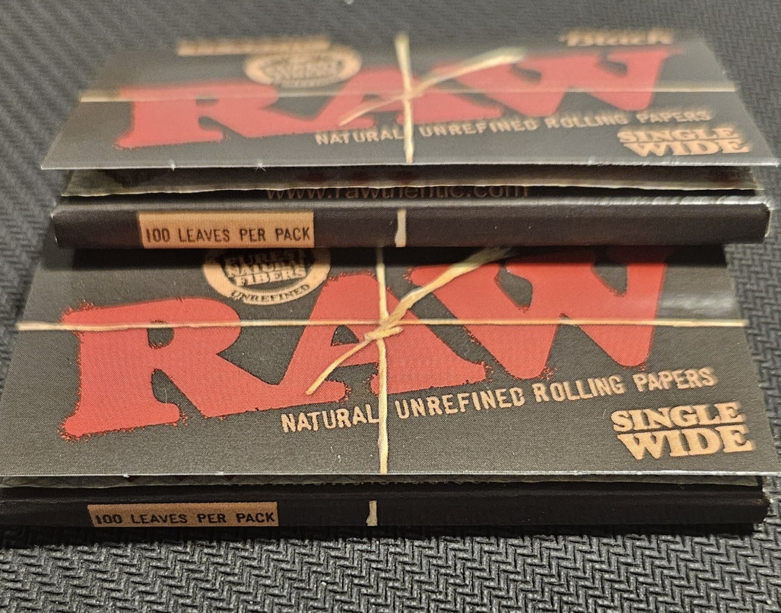 2 Packs RAW SINGLE WIDE, Classic Black Rolling Papers 100 leaves each