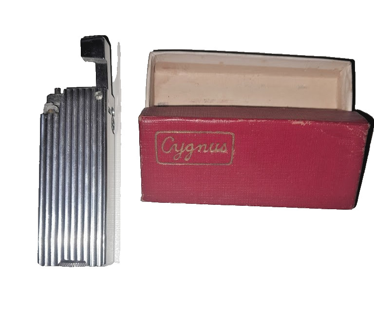 Rare Penguin Cygnus Lighter No Engravings Silver Color Japan New Unsealed