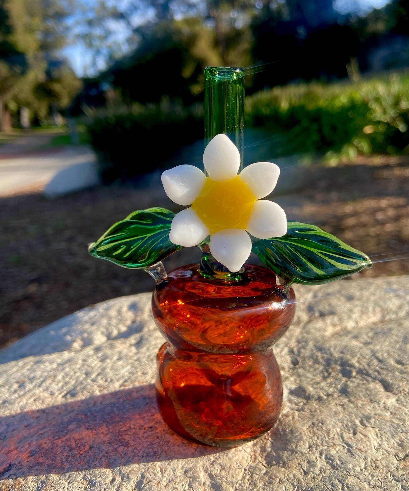 Daisy Flower Glass Pot Pipe, Tobacco Glass Pipe (Handmade)