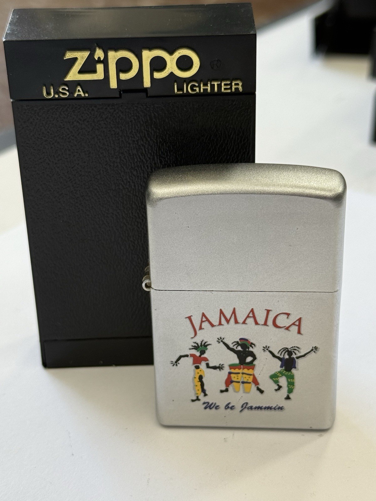 ZIPPO 2002 JAMAICA WE BE JAMMIN SATIN CROME LIGHTER UNFIRED IN BOX C162