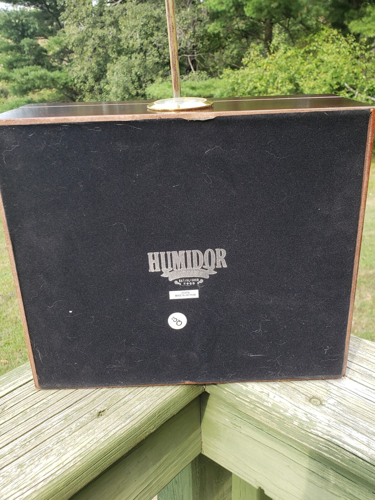 Humidor Supreme Glasstop Cedar Lined & Divider Cigar Humidifier Vietnam
