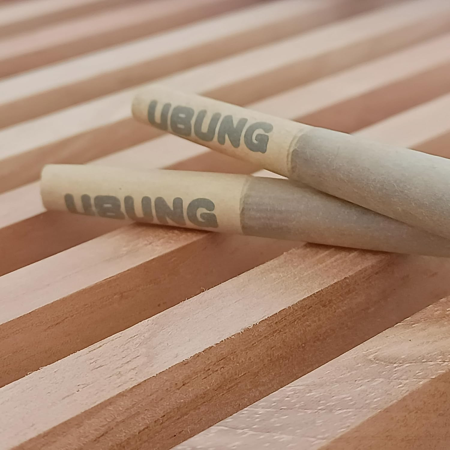 UBUNG 100 Pcs 98 Size Cones, Brown 98 Special Size Pre Rolled Cones with Tips In