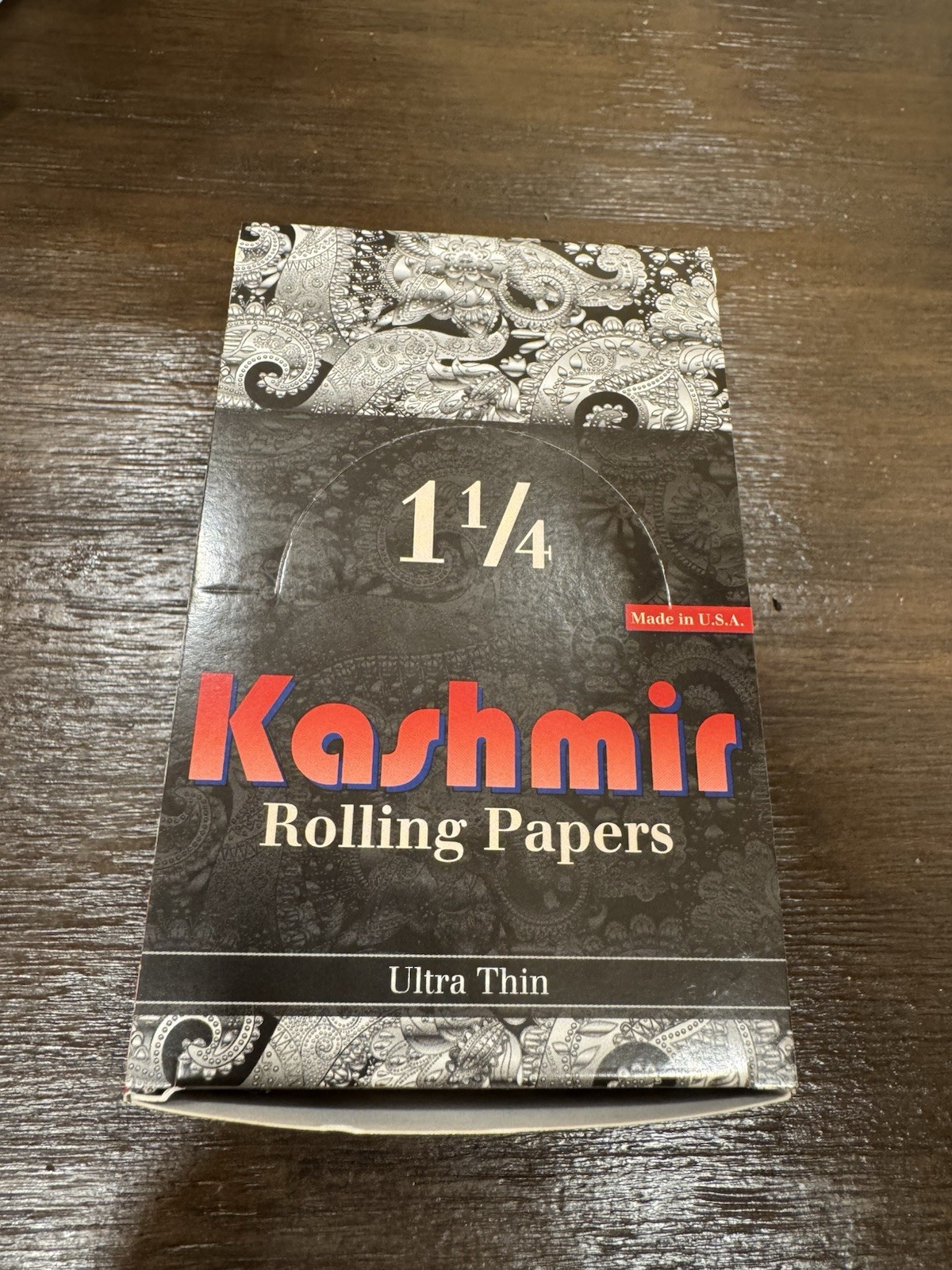 Rolling Papers Ultra Thin 50 Pack 1.25 1 1/4 Size 50 Pack = 1600 Leaves