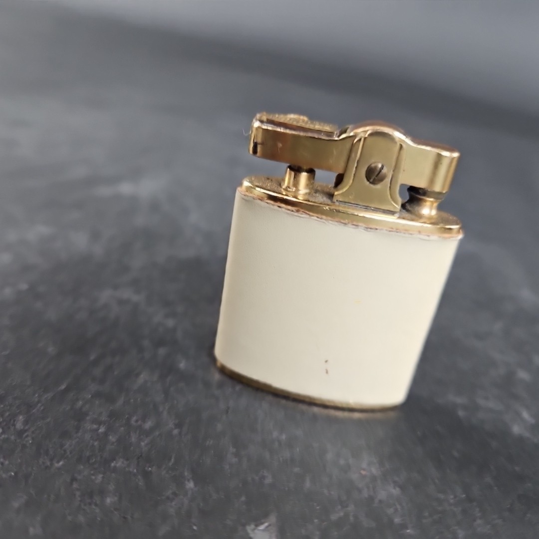 Vintage Ladies Buxton Lighter Beige Leather Pink Flower