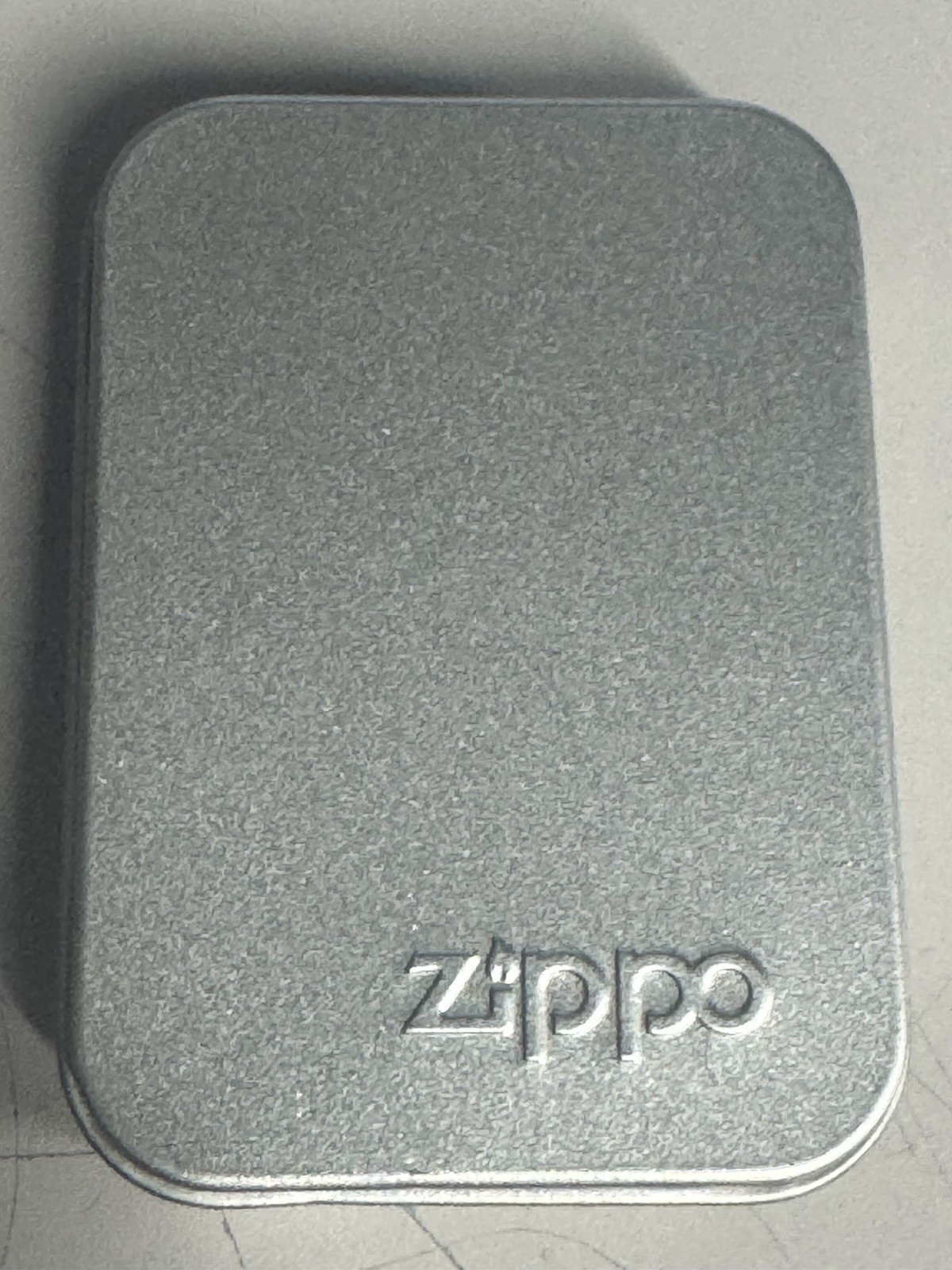 ZIPPO 1997 ZODIAC SERIES PISCES EMBLEM POLISHED CHROME LIGHTER SEALED N BOX D674