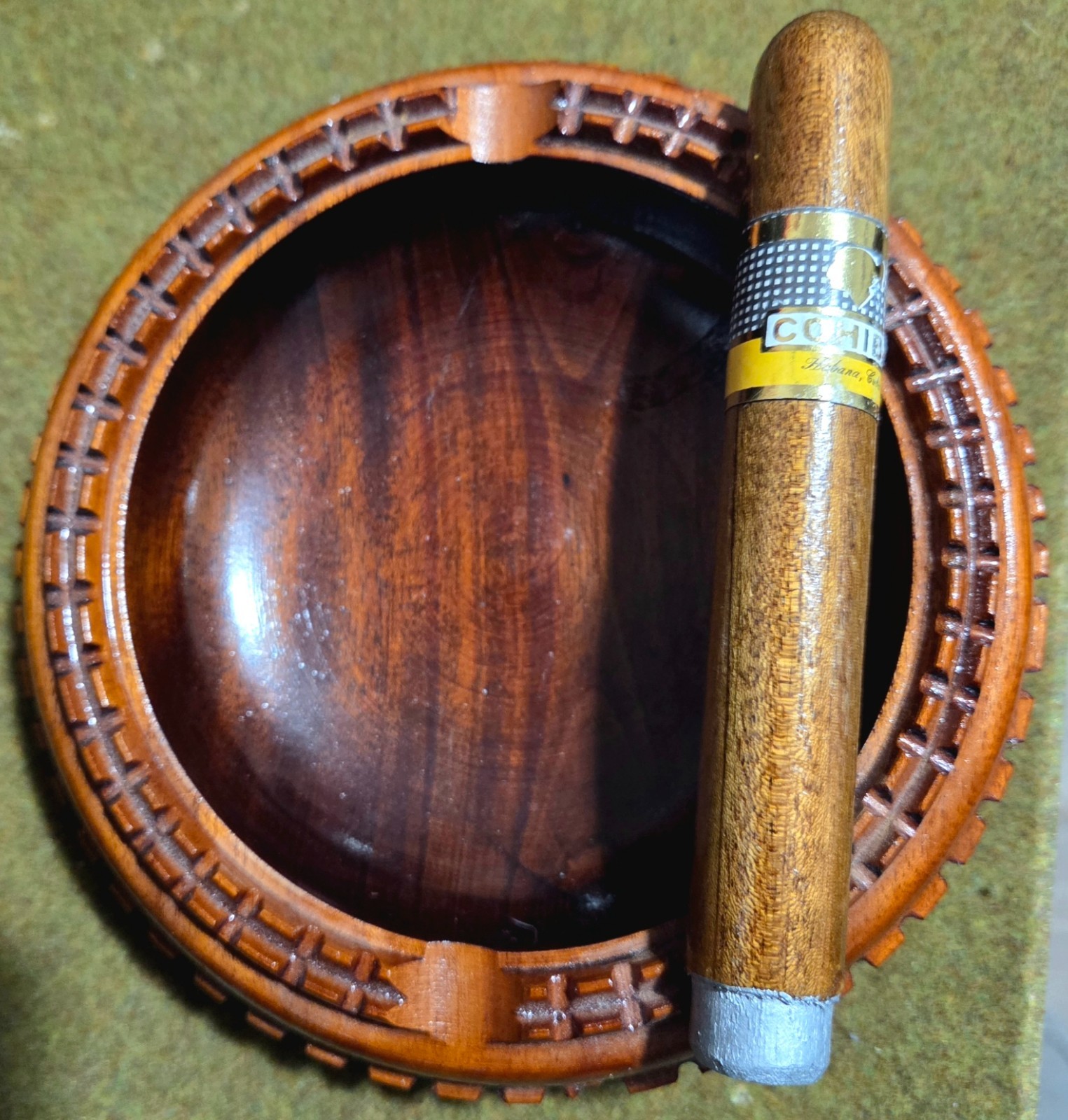 Vintage Handmade Carved Wooden Cigar Ashtray for Smoking Room Lounge COHIBA