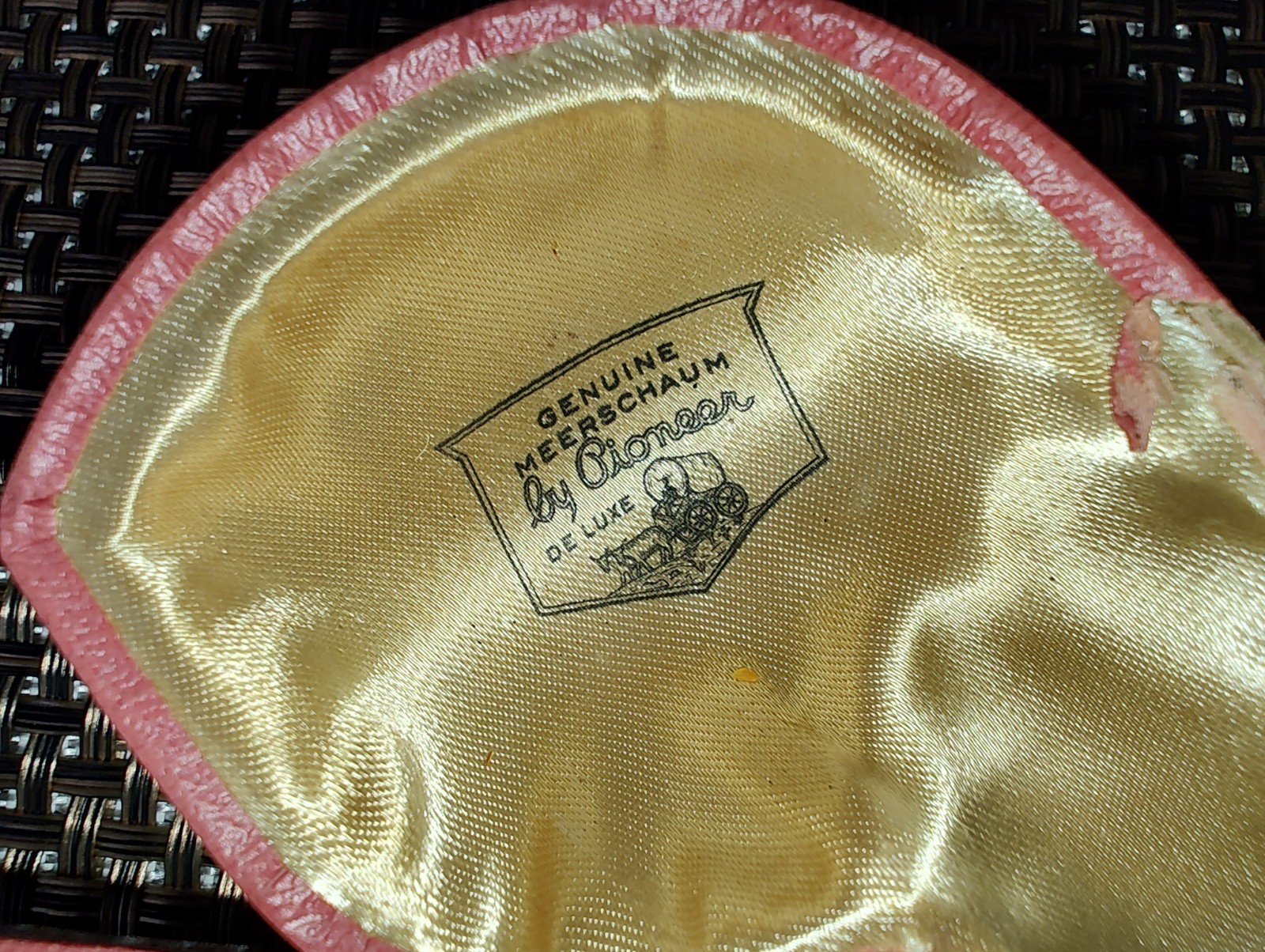 Vintage Genuine Pioneer Meerschaum Real Amber Tobacco Pipe w/Lined Case