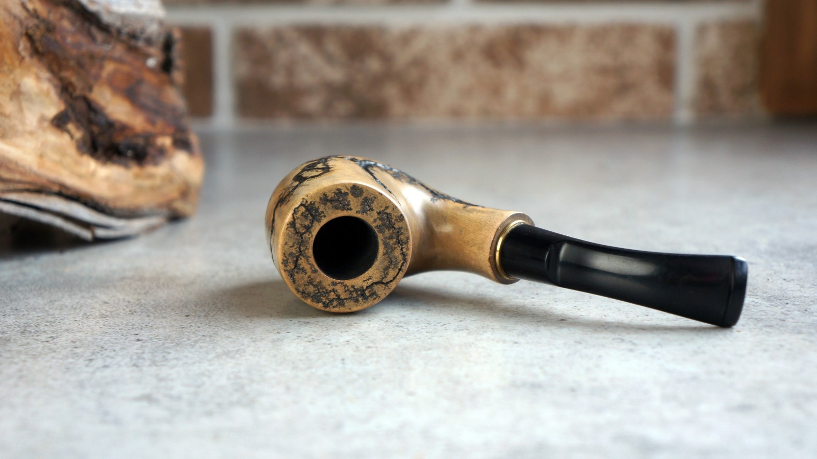 Handcrafted Wooden Tobacco Pipe with Lightning Pattern, Wood carved smoking pipe