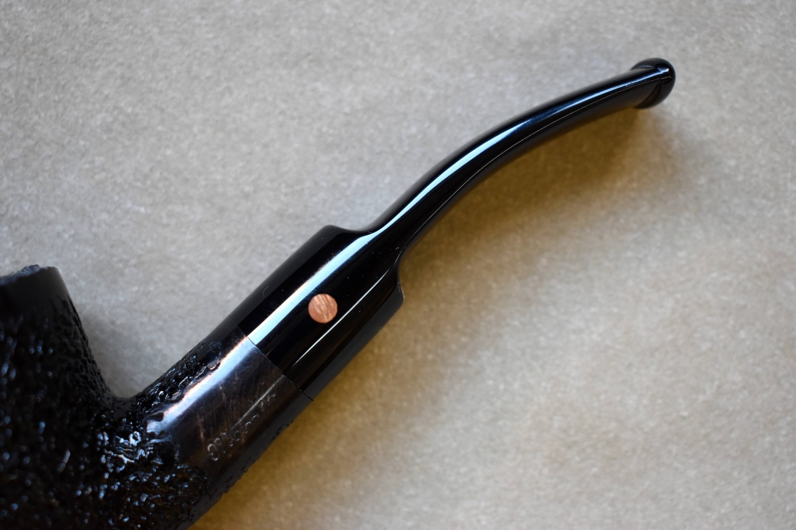 Moretti Pipe Black Rusticated Freehand Natural Top