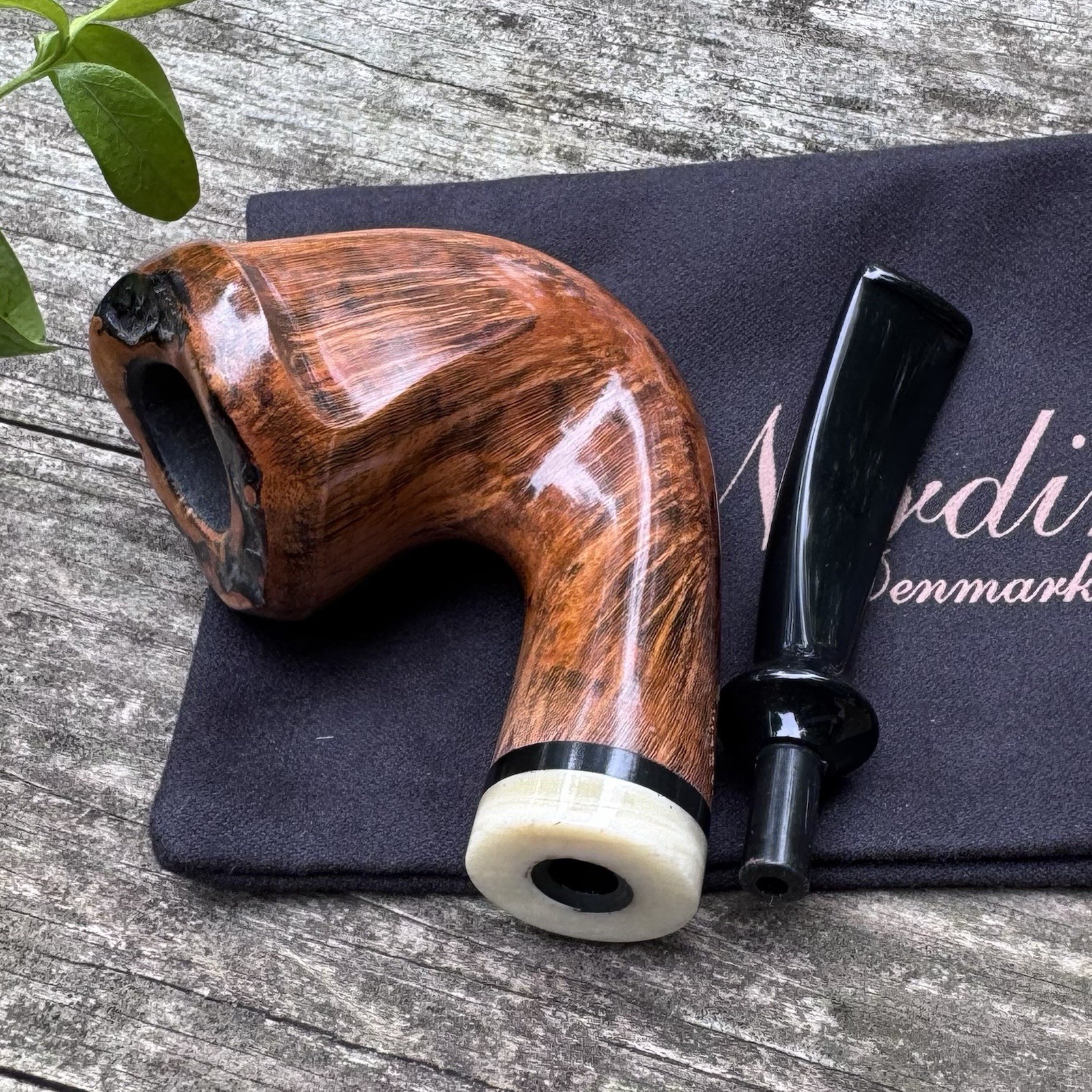 Eric Nording Extra #2 Freehand Handmade in Denmark Briar Pipe – NEW