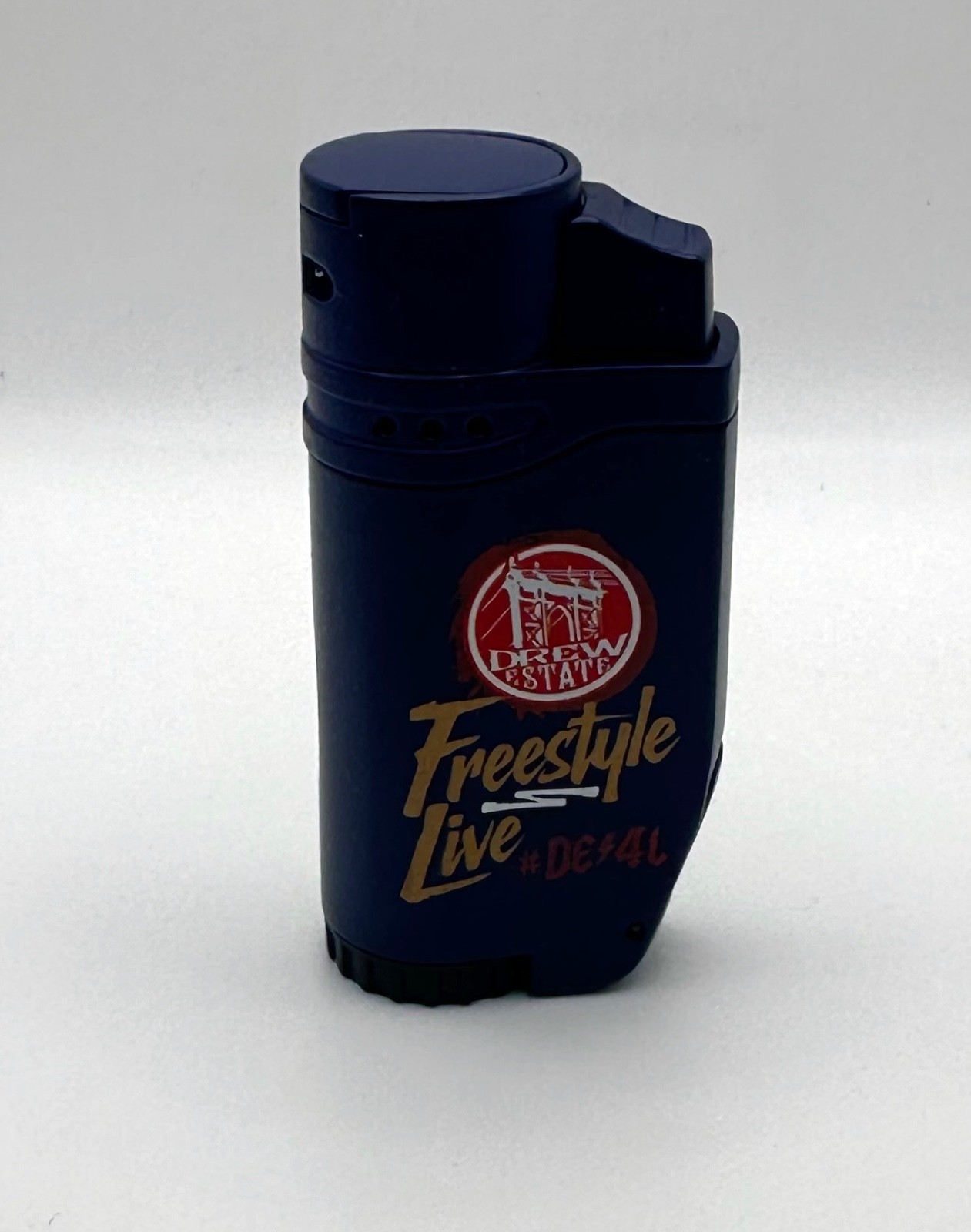 New Freestyle Live Pack Drew Estate Cigar Case, Cigar Rest, Lighter