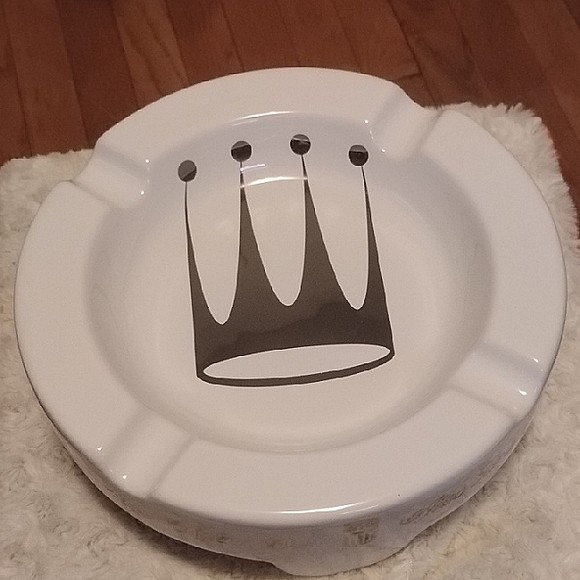 ALEC BRADLEY “THE BUMP” 4 Finger Cigar Ashtray 10” White & Silver Large RARE