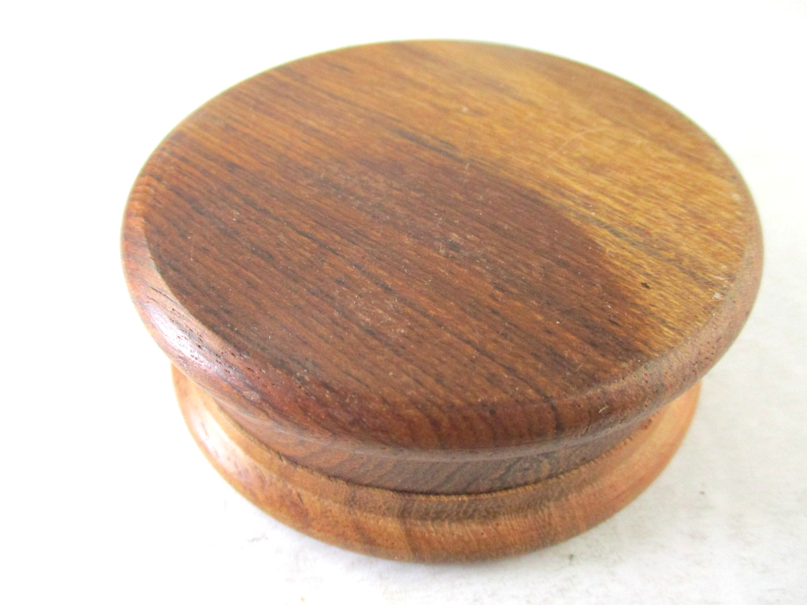 LARGE 3″ WIDE WOOD GRINDER W/ METAL TEETH FOR TOBACCO AND HERB