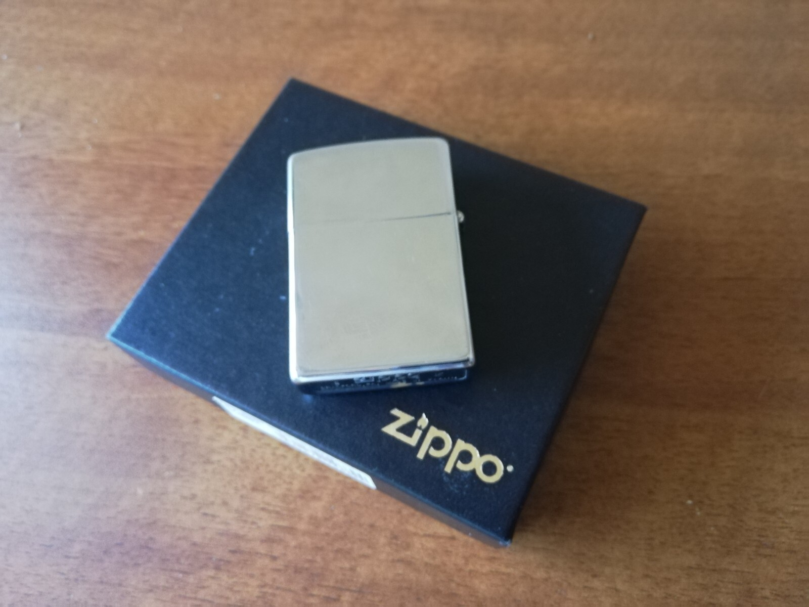 VTG RARE ZIPPO LIGHTER 1935 THE VARGA GIRL WINDY 1993 COTY LIMITED EDITION BOX